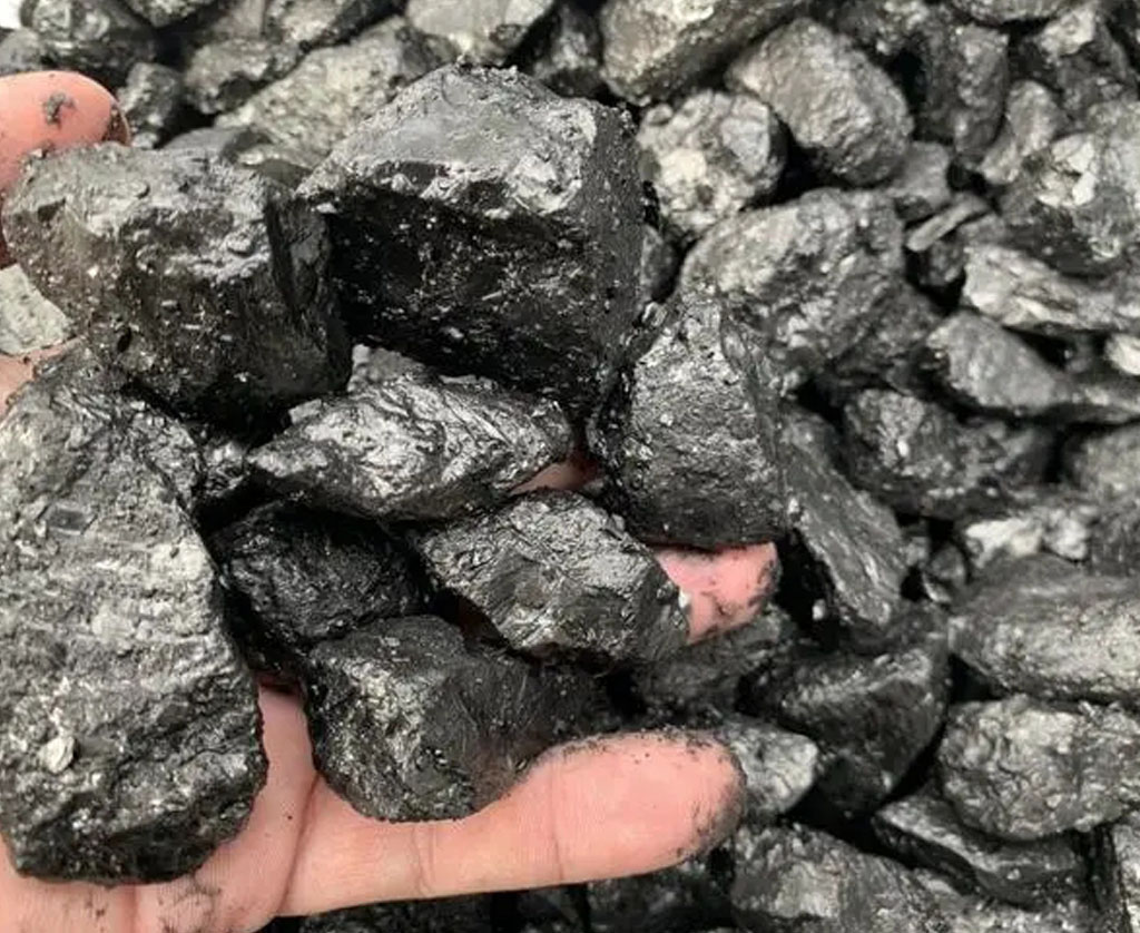 煤炭雙級粉碎機生產現(xiàn)場